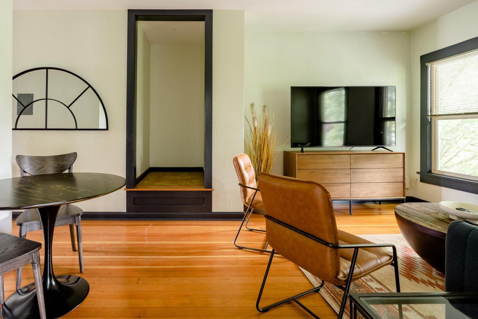 Holiday home Collection - Moab Vibes In Pdx- Walk To Local Coffee & Food Portland